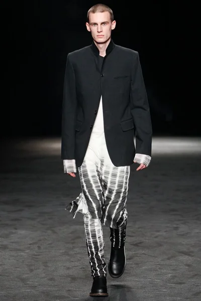 Look 5
